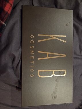 KAB Cosmetics Bronzer & Contour Palette - Brown